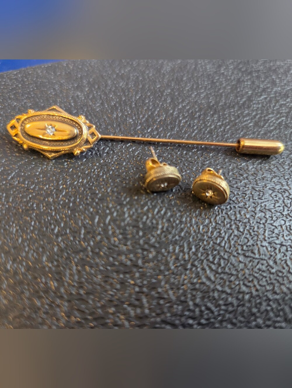Avon Kensington Stud Earrings And Stick Pin Set